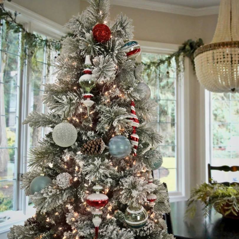 H4X0538National Tree Company 24 Piece HGTV Home Collection Nostalgic Traditions Ornaments